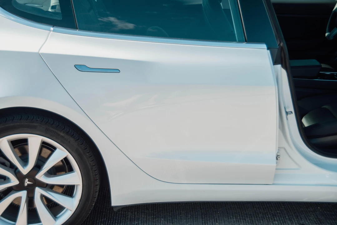 2020 Tesla Model 3 - Image 24 of 31