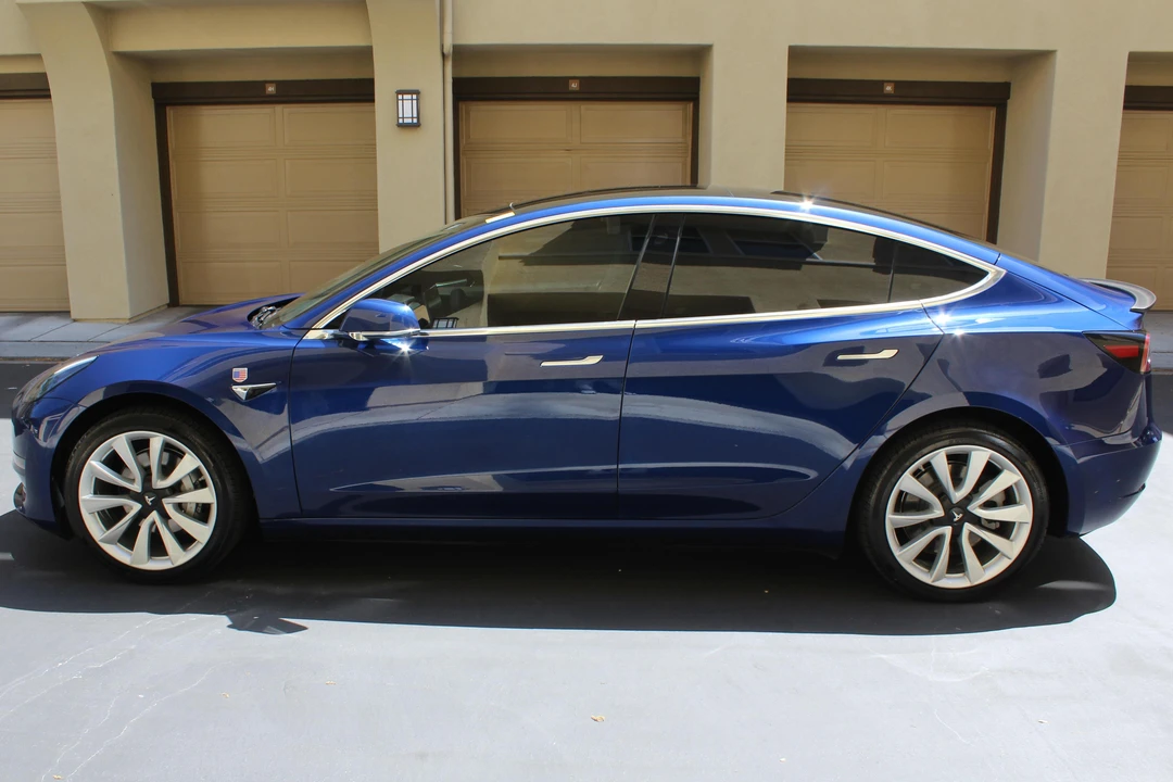 2020 Tesla Model 3 - Image 3 of 5