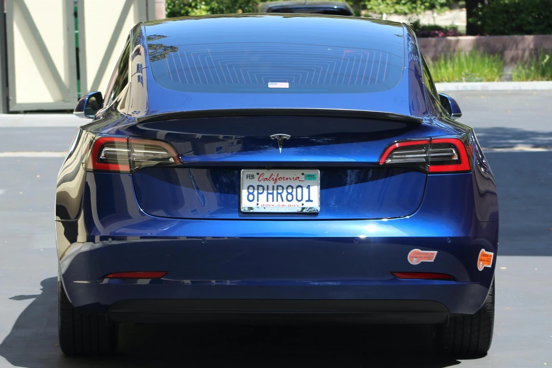 2020 Tesla Model 3 - Image 5 of 5