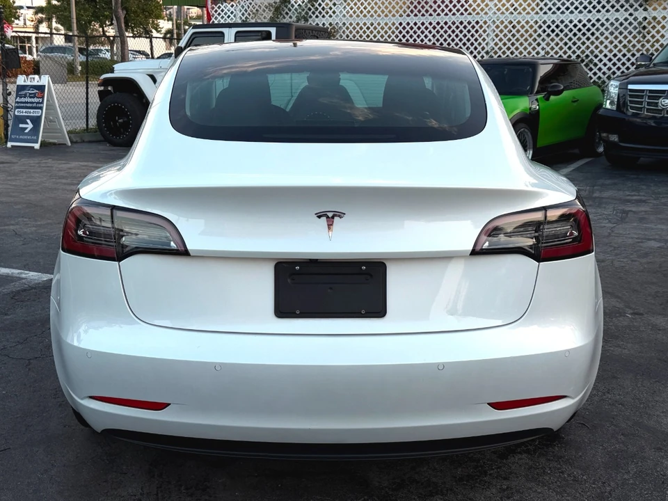 2020 Tesla Model 3 - Image 15 of 21