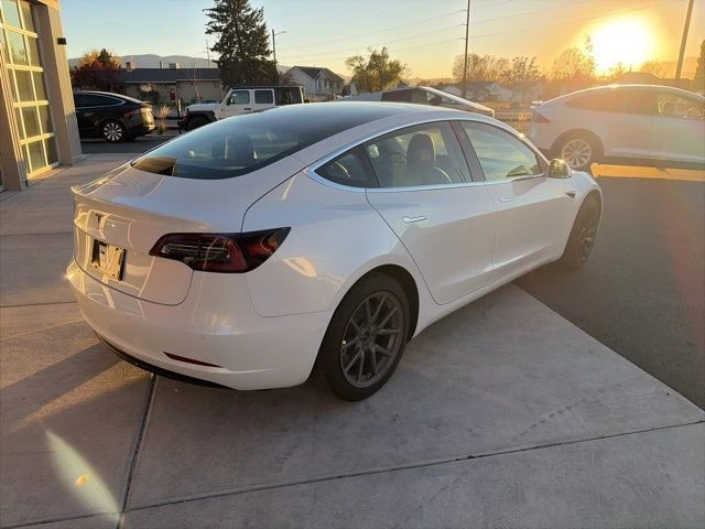 2020 Tesla Model 3 - Image 8 of 21