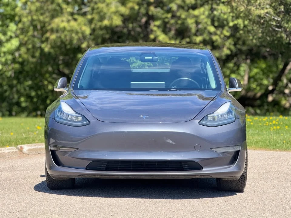 2020 Tesla Model 3 - Image 2 of 18