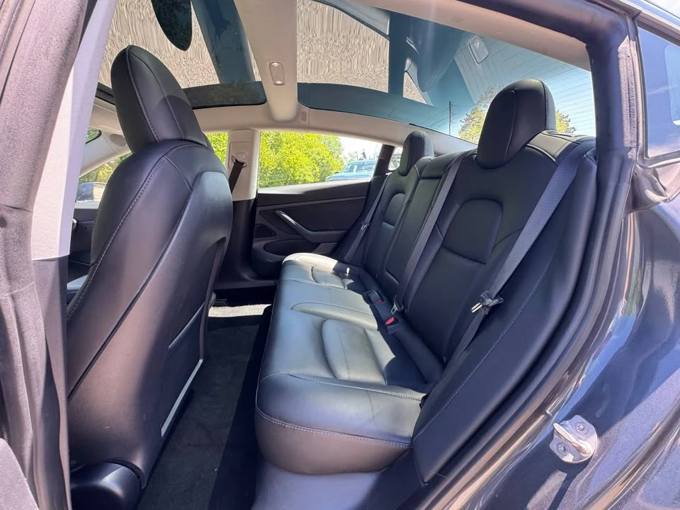 2020 Tesla Model 3 - Image 10 of 18
