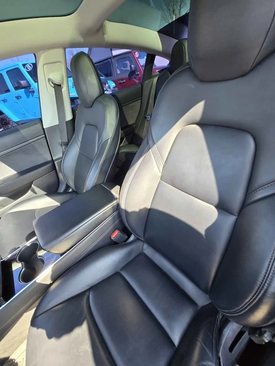 2020 Tesla Model 3 - Image 8 of 11