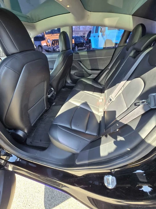 2020 Tesla Model 3 - Image 10 of 11