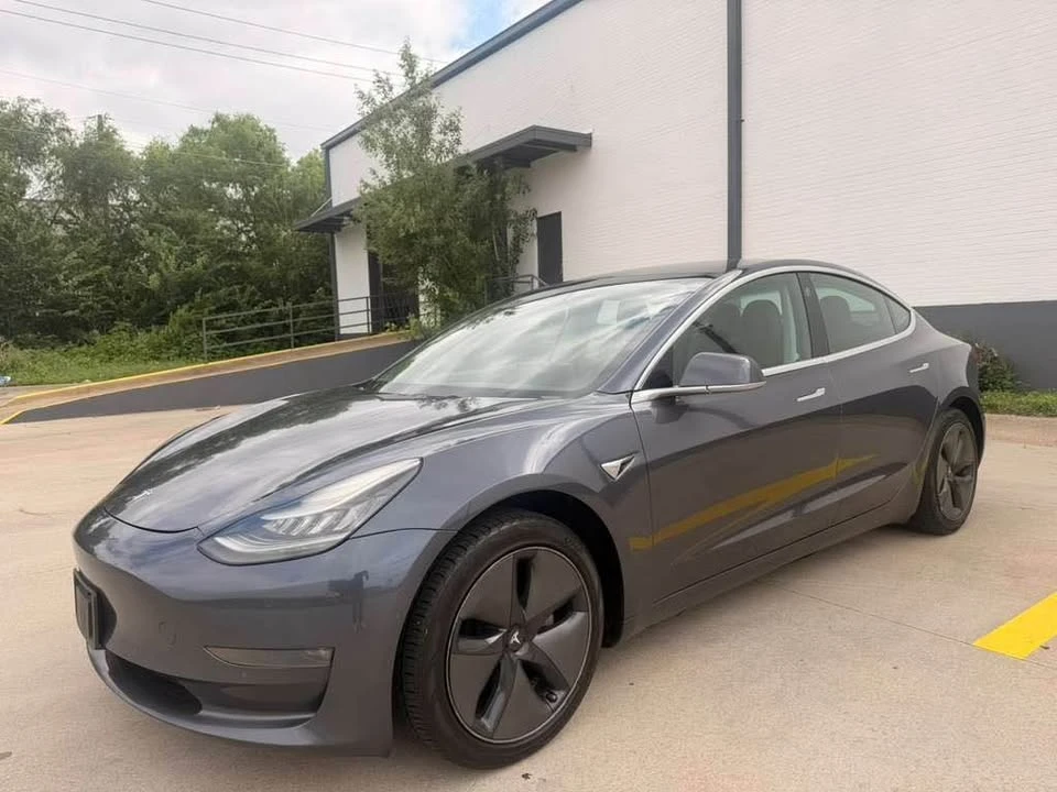 2020 Tesla Model 3 - Image 18 of 19