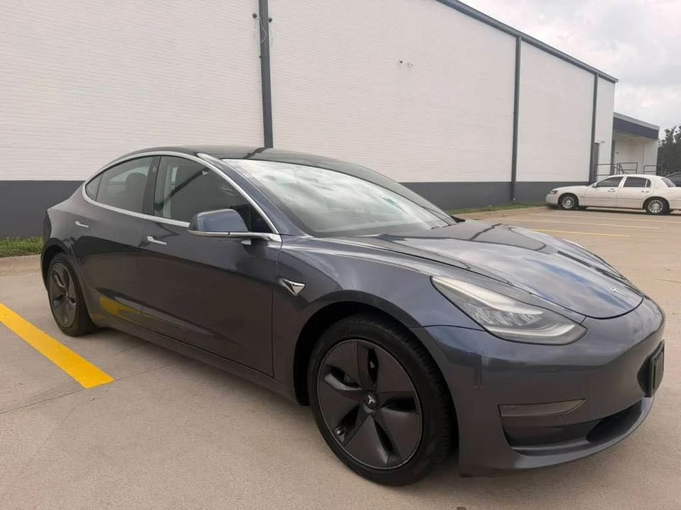 2020 Tesla Model 3 - Image 10 of 19