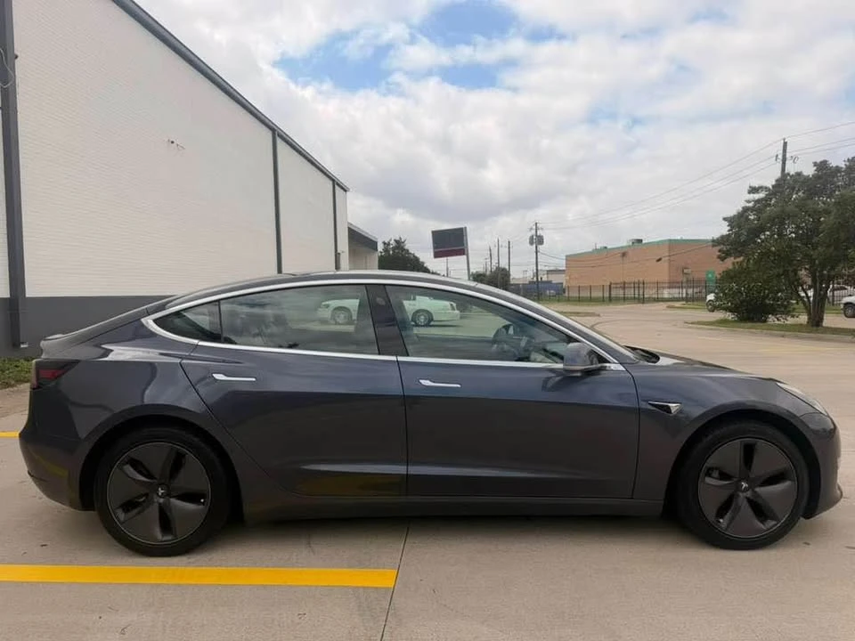 2020 Tesla Model 3 - Image 17 of 19