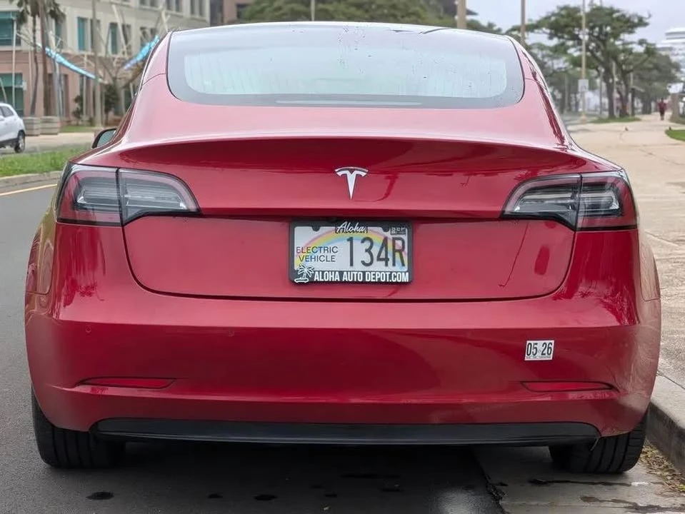 2020 Tesla Model 3 - Image 4 of 17