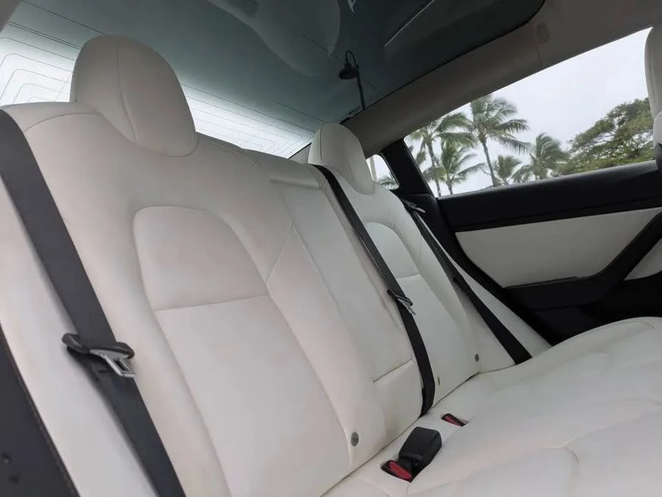 2020 Tesla Model 3 - Image 12 of 17