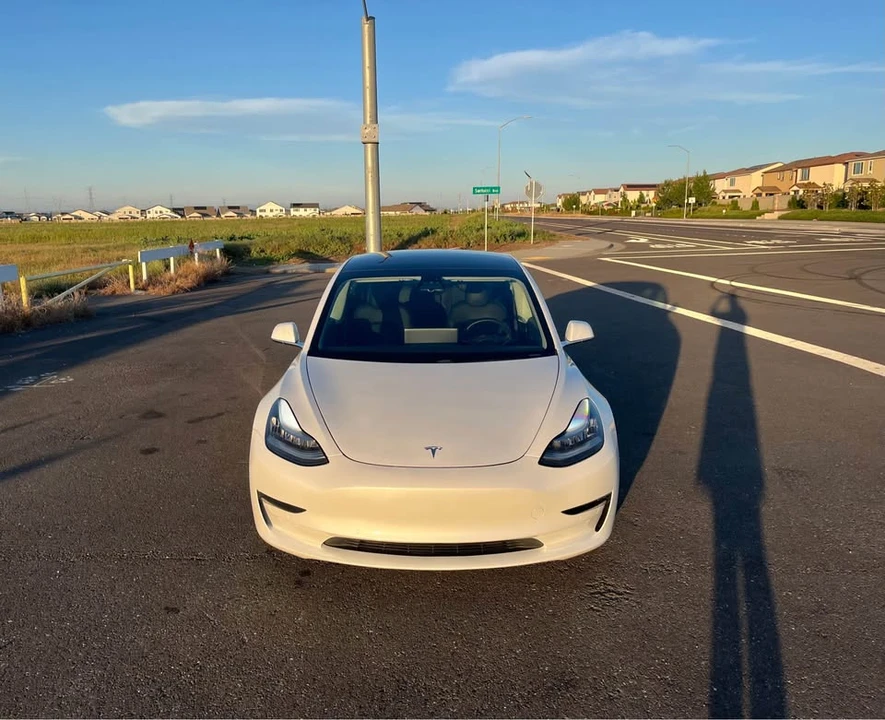 2020 Tesla Model 3 - Image 6 of 12