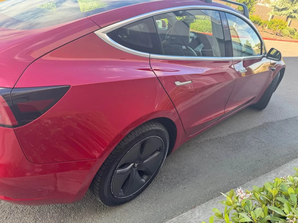 2020 Tesla Model 3 - Image 3 of 12