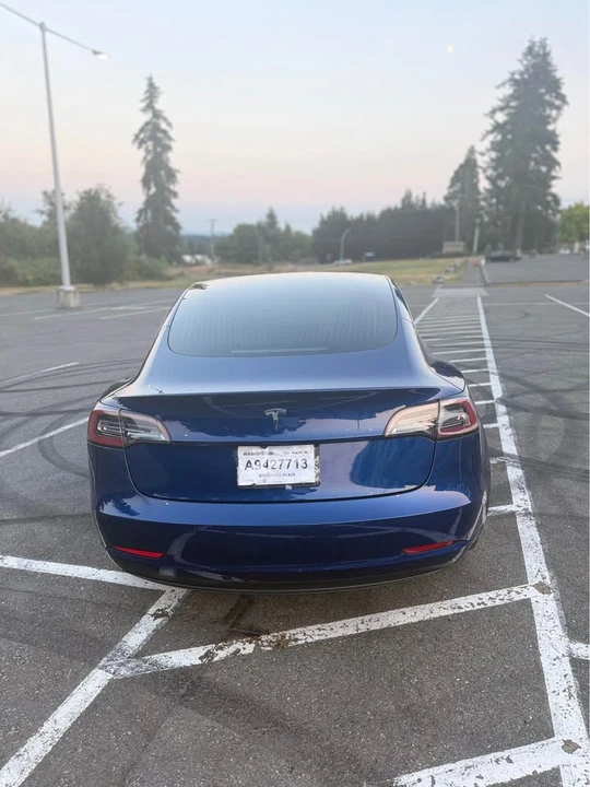 2020 Tesla Model 3 - Image 5 of 12