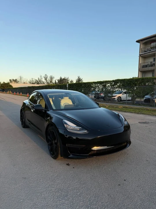 2020 Tesla Model 3 - Image 2 of 6
