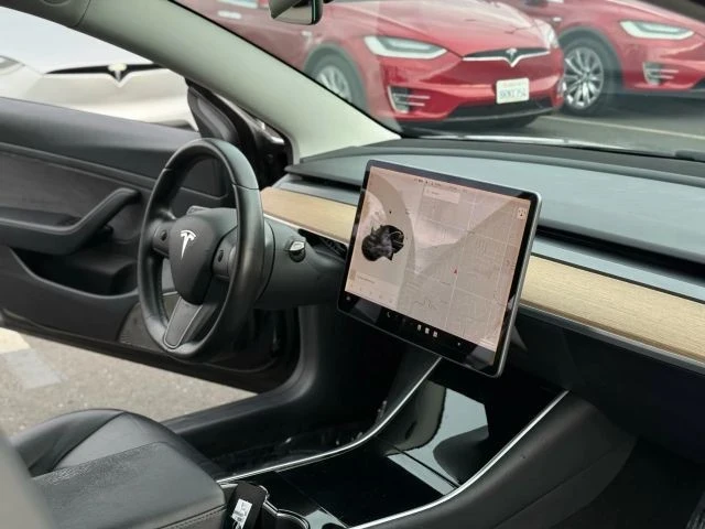 2020 Tesla Model 3 - Image 15 of 21