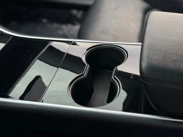 2020 Tesla Model 3 - Image 20 of 21