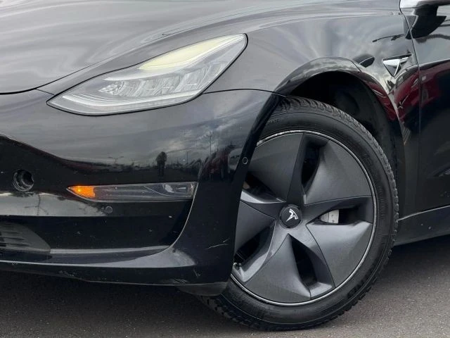2020 Tesla Model 3 - Image 2 of 12