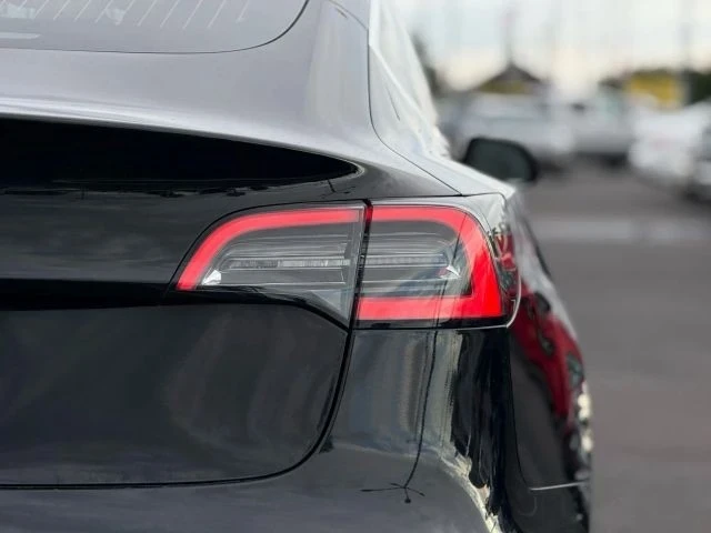 2020 Tesla Model 3 - Image 9 of 12