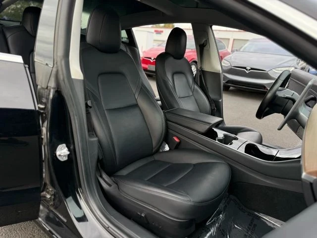 2020 Tesla Model 3 - Image 11 of 12