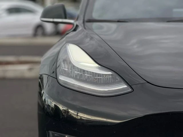 2020 Tesla Model 3 - Image 6 of 12