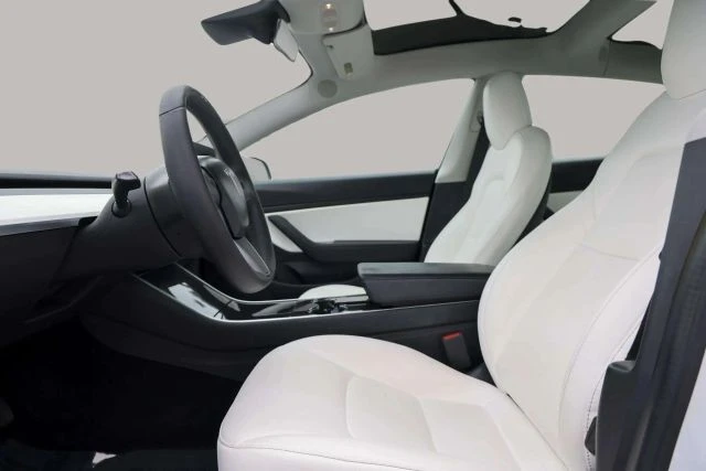 2020 Tesla Model 3 - Image 18 of 21