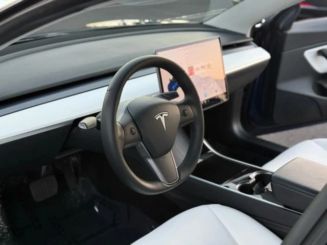2020 Tesla Model 3 - Image 17 of 21