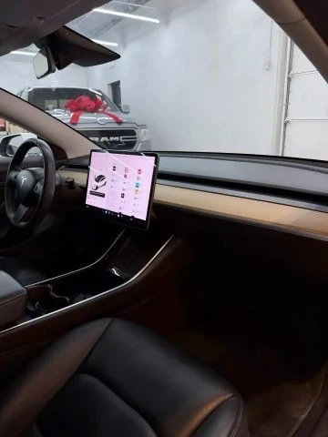 2020 Tesla Model 3 - Image 20 of 21