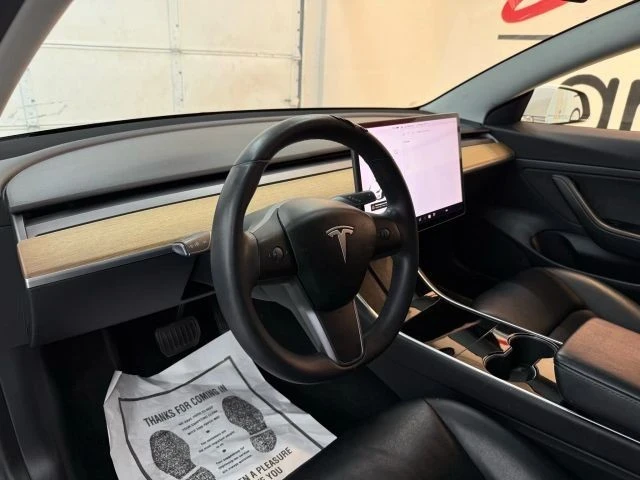 2020 Tesla Model 3 - Image 20 of 21