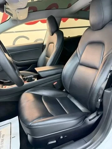 2020 Tesla Model 3 - Image 17 of 21