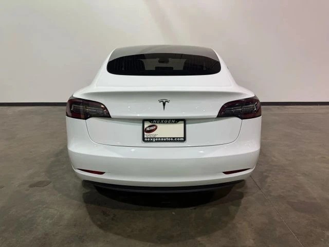 2020 Tesla Model 3 - Image 4 of 21