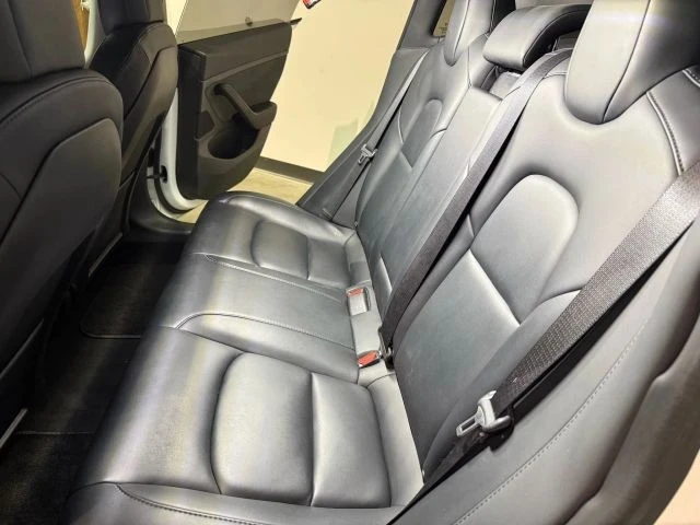2020 Tesla Model 3 - Image 18 of 21