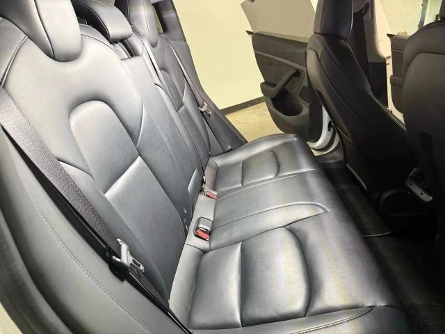2020 Tesla Model 3 - Image 17 of 21