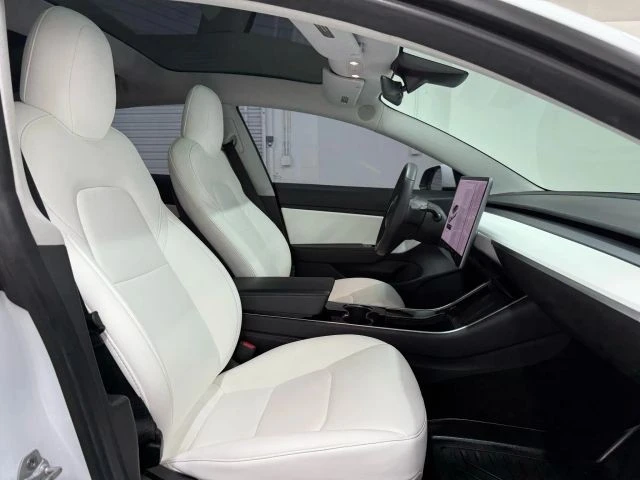 2020 Tesla Model 3 - Image 16 of 21