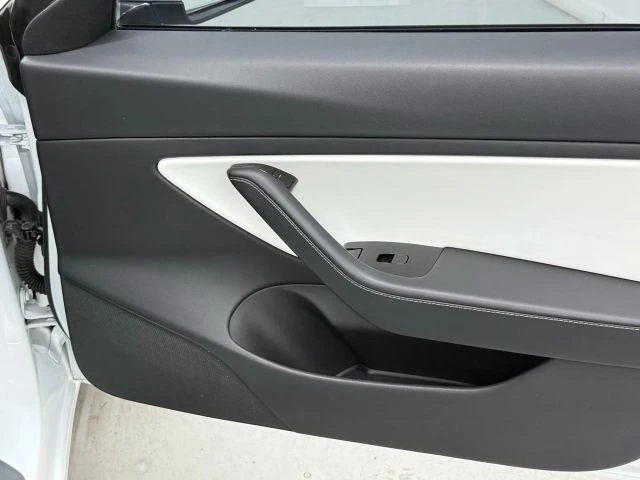 2020 Tesla Model 3 - Image 19 of 21