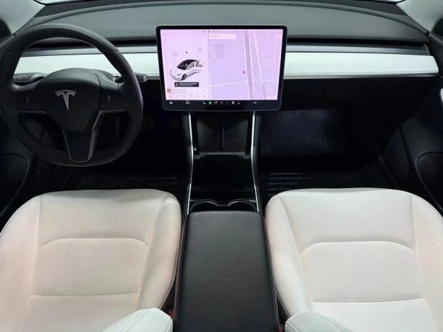 2020 Tesla Model 3 - Image 2 of 21