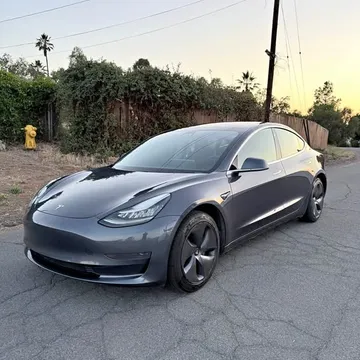 2020 Tesla Model 3 Standard Range Plus