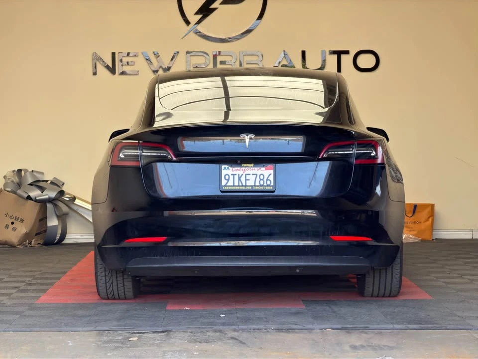 2020 Tesla Model 3 - Image 4 of 14