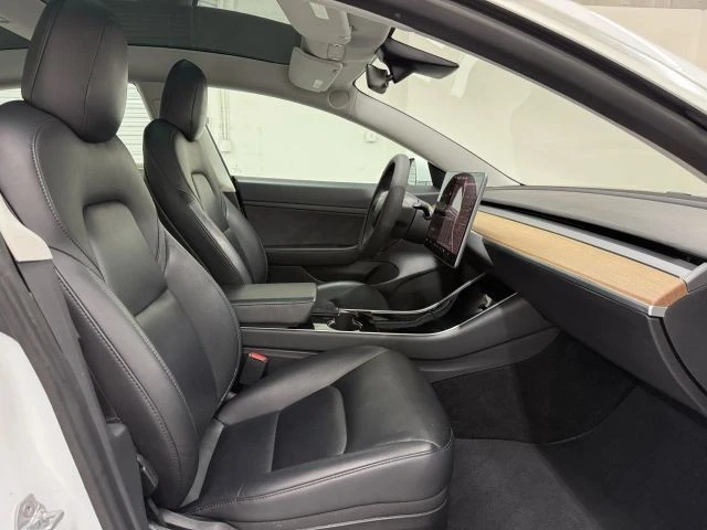 2020 Tesla Model 3 - Image 12 of 21