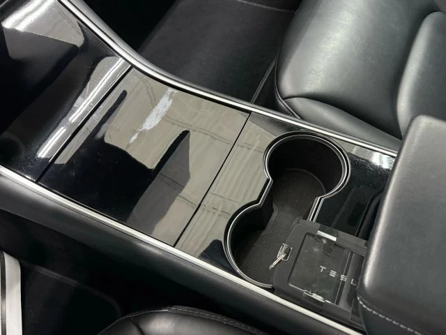 2020 Tesla Model 3 - Image 21 of 21