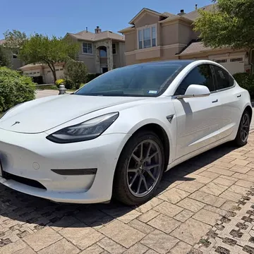 2020 Tesla Model 3 Standard Range Sedan 4D