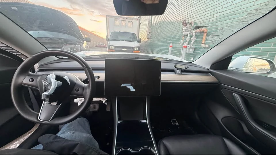 2020 Tesla Model 3 - Image 12 of 12