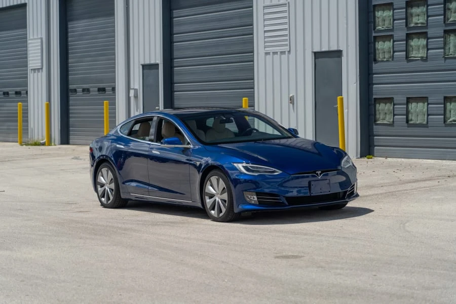 2020 Tesla Model S - Image 7 of 15