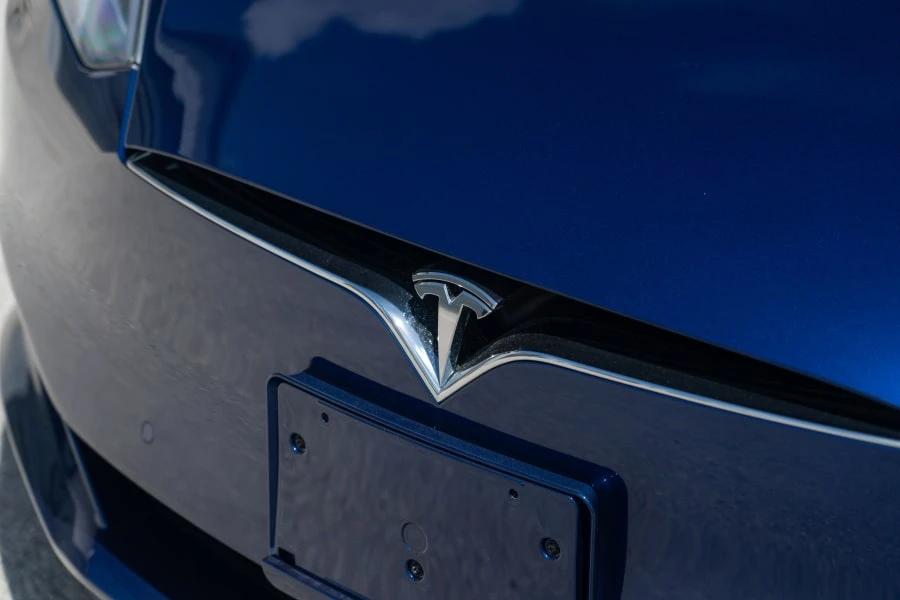 2020 Tesla Model S - Image 8 of 15