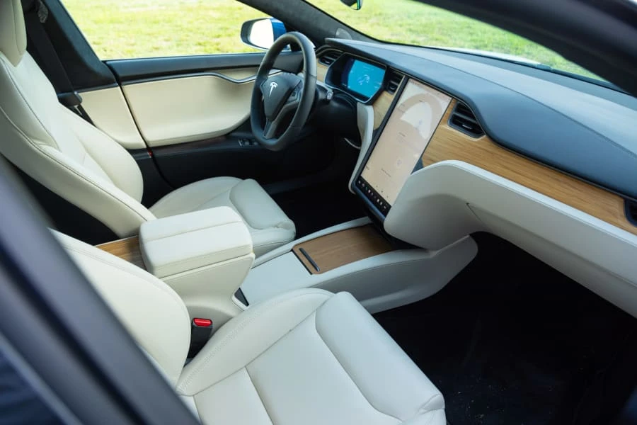 2020 Tesla Model S - Image 12 of 15