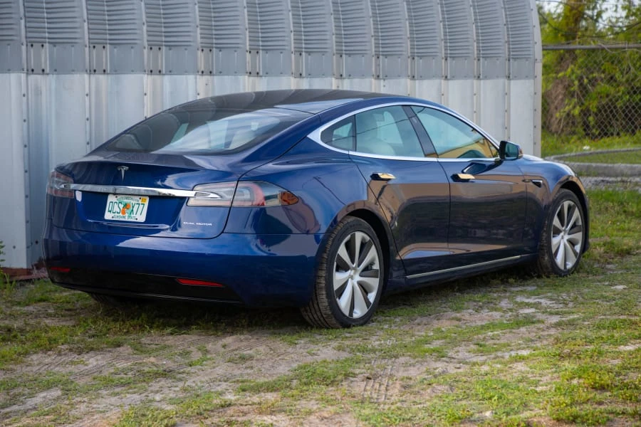 2020 Tesla Model S - Image 3 of 15