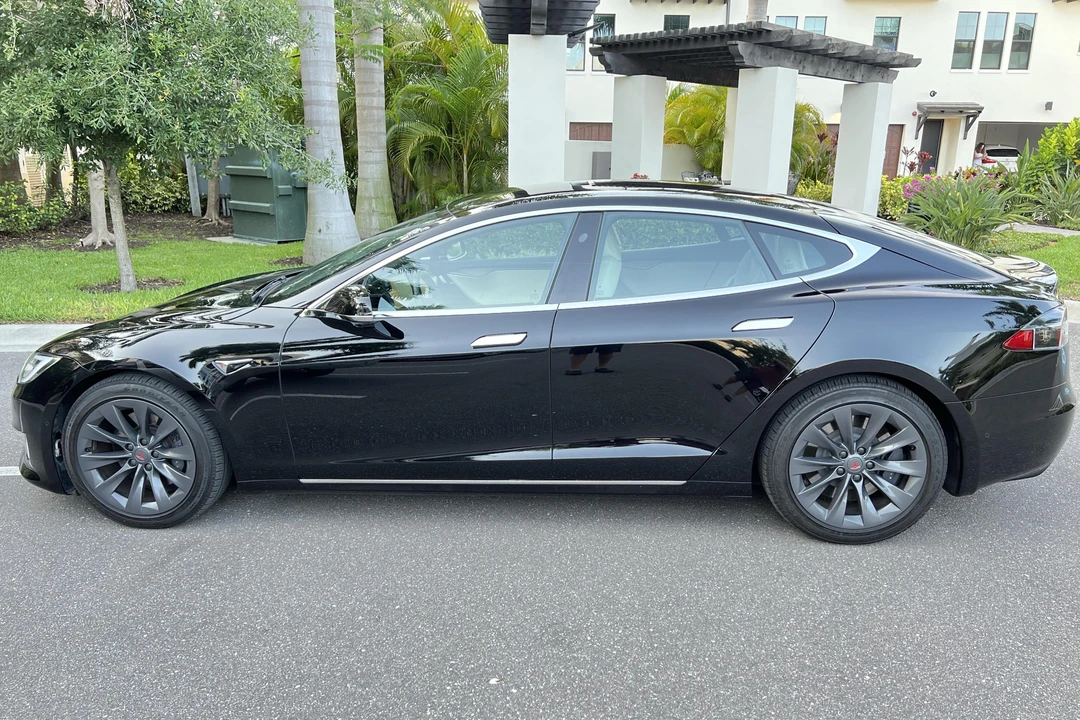2020 Tesla Model S - Image 3 of 31