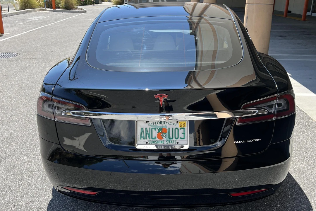 2020 Tesla Model S - Image 5 of 31