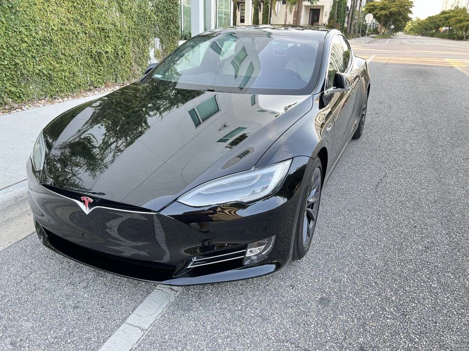2020 Tesla Model S - Image 7 of 31