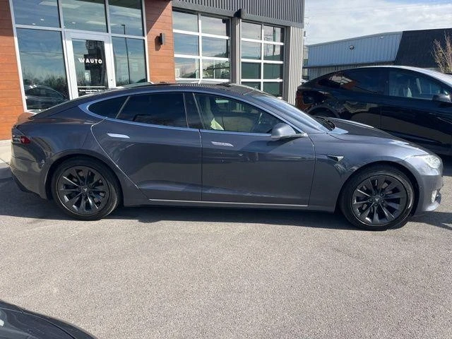 2020 Tesla Model S - Image 9 of 21