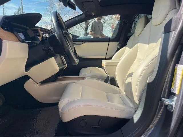 2020 Tesla Model S - Image 12 of 21